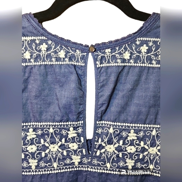 Lands End Canvas Embroidered Floral Top Size 10 - Picture 7 of 7